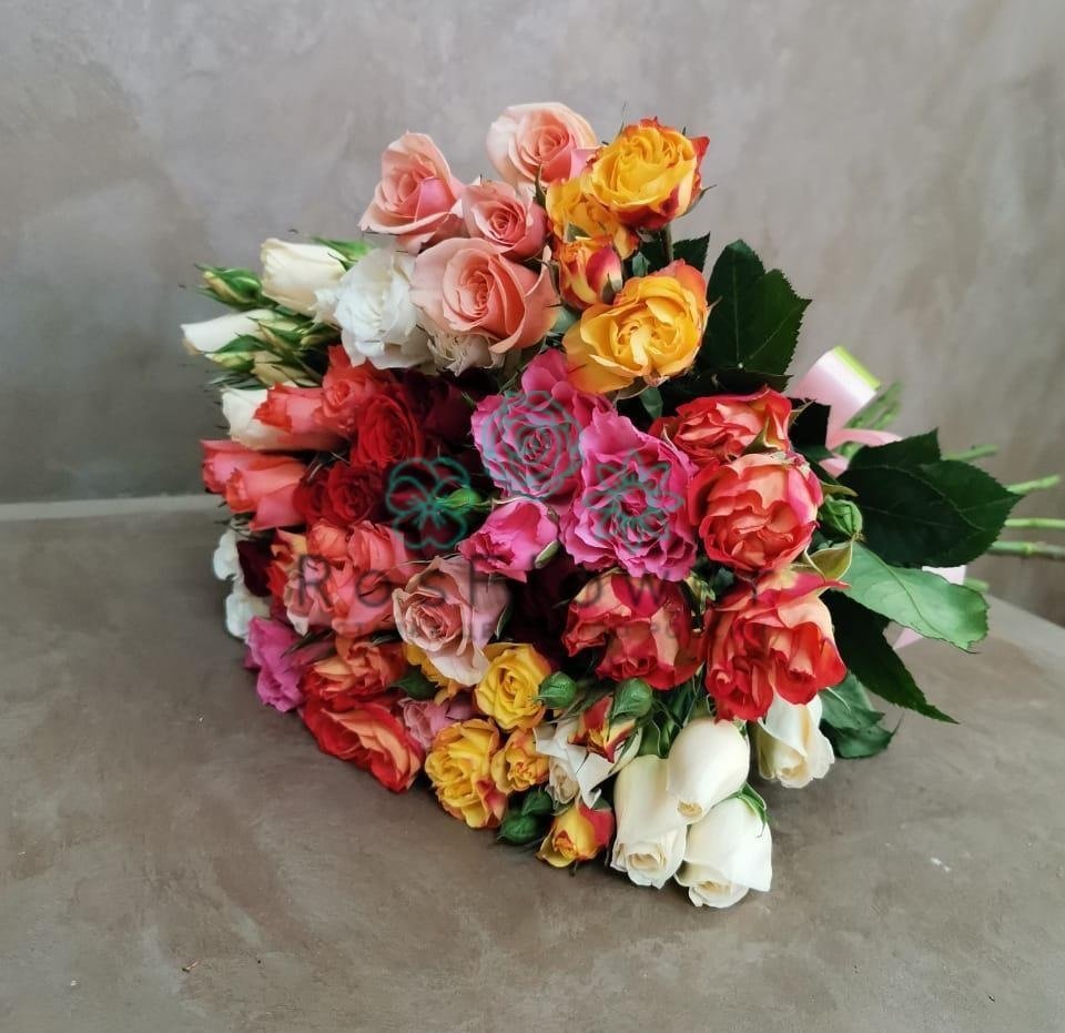 Букет цветов из: Розы в Щелкане