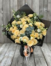 Букет цветов из:  Розы и Лизиантусы в Щелкане