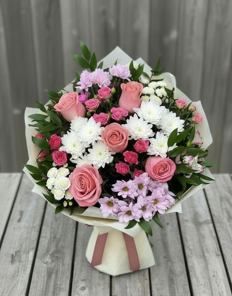 Букет цветов из: Альстромерии, Гвоздики, Розы и Хризантемы в Щелкане