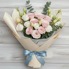 Букет цветов из:  Лизиантусы в Щелкане