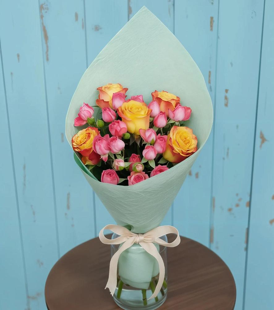 Букет цветов из: Розы в Щелкане