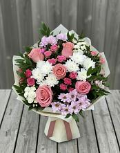Букет цветов из:  Альстромерии, Гвоздики, Розы и Хризантемы в Щелкане