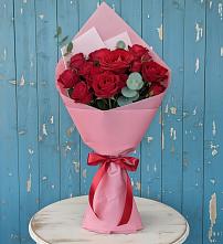 Букет цветов из:  Розы в Щелкане