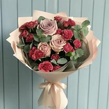 Букет цветов из:  Гвоздики и Розы в Щелкане