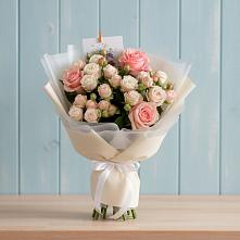 Букет цветов из:  Розы в Щелкане