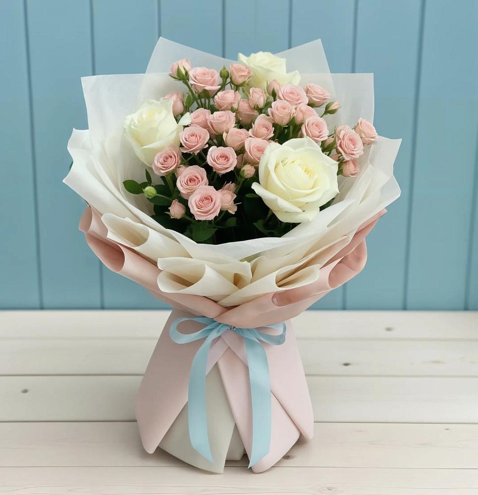 Букет цветов из: Розы в Щелкане