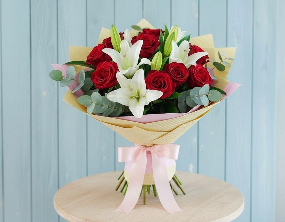 Букет цветов из: Лилии и Розы в Щелкане